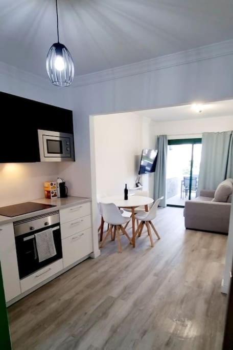 Apartamento Playa Bastian First Line Of The Sea Costa Teguise Exterior foto