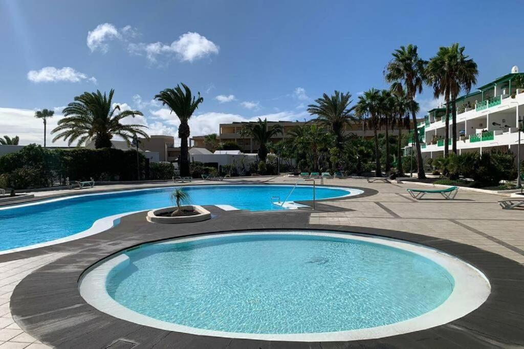Apartamento Playa Bastian First Line Of The Sea Costa Teguise Exterior foto